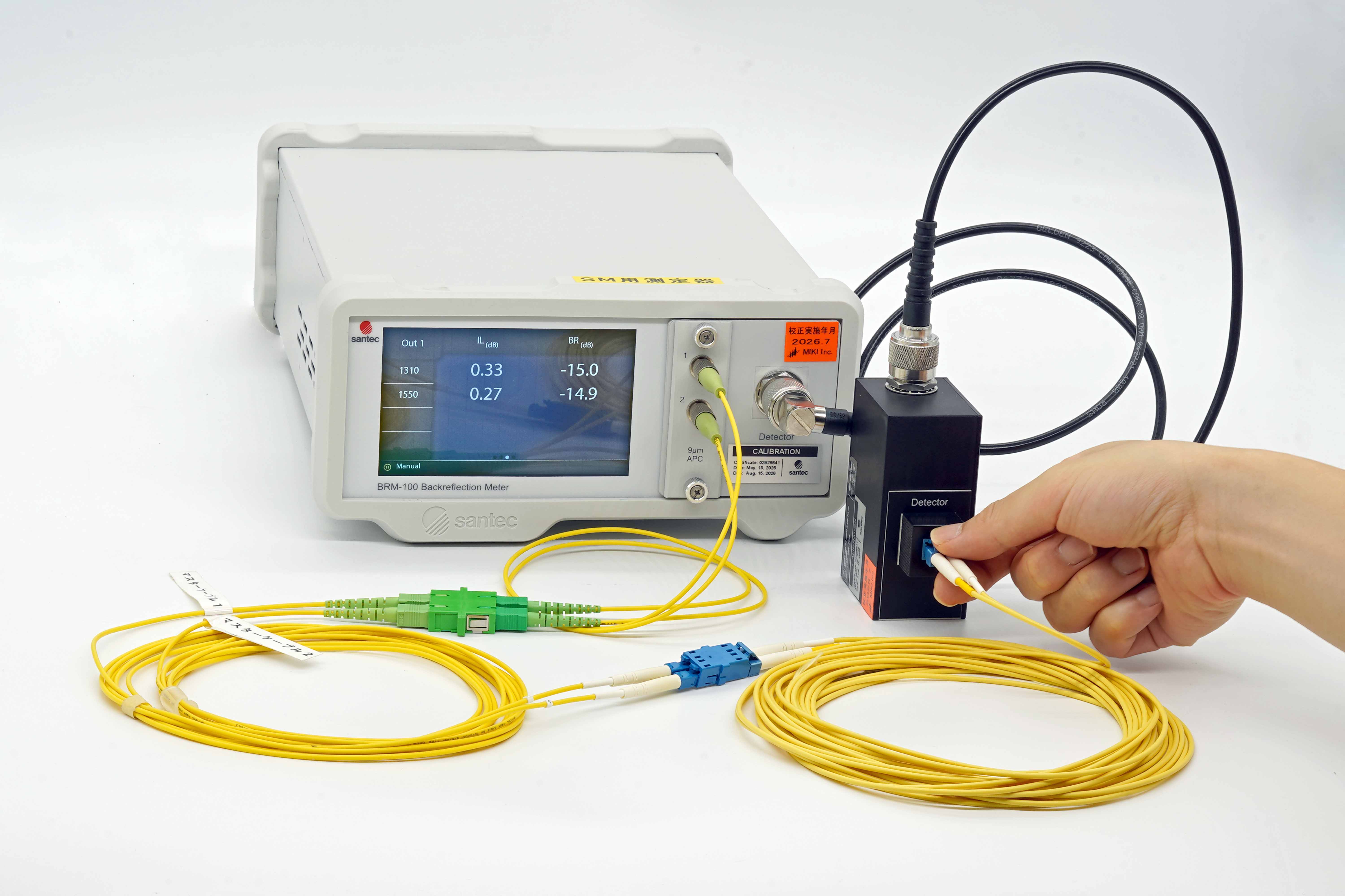 老朽化したOPTOTEST ILRL測定器を更新し、LC Duplexパッチコード測定の効率化を実現